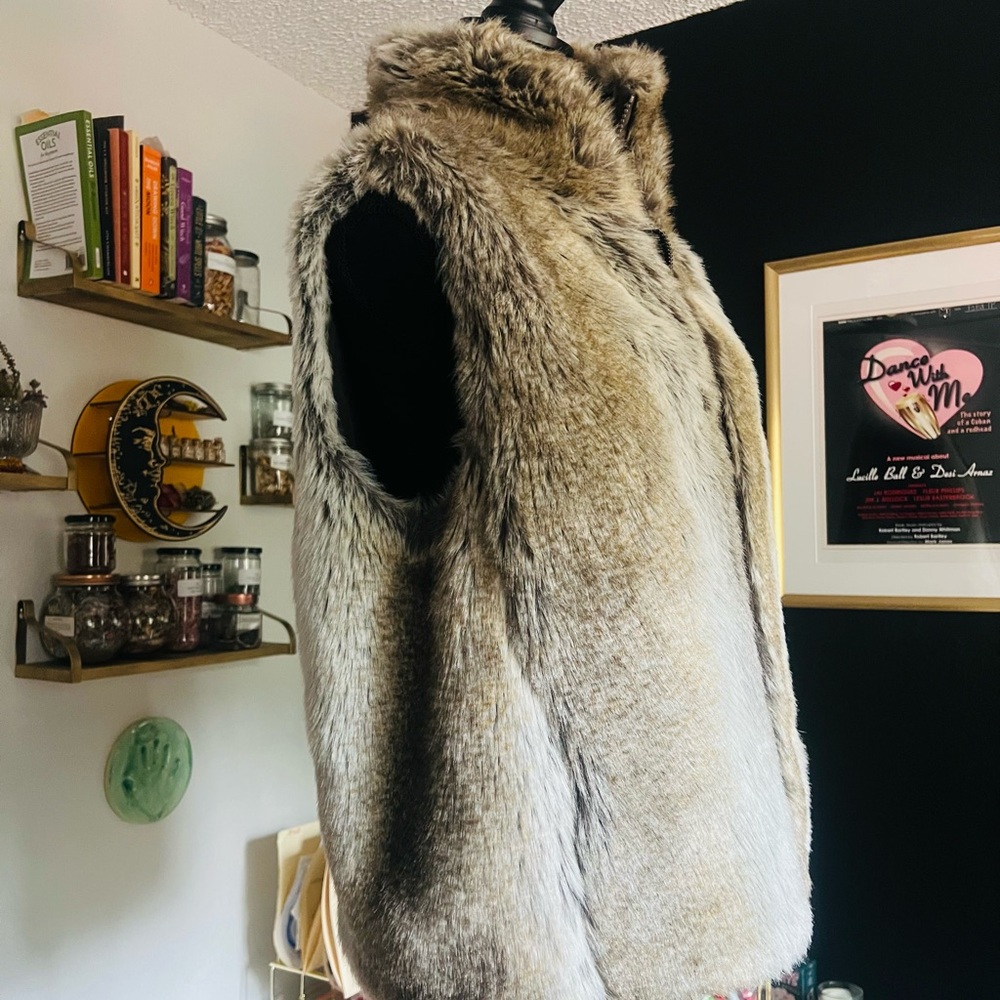 Faux Fur Zip Up Reversible
Jacket